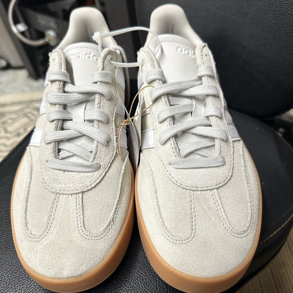 adidas Men’s Light Gray Suede Sneakers with Gum Sole